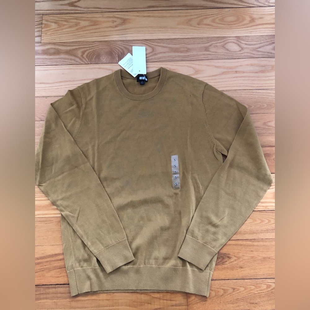 Uniqlo Sweater